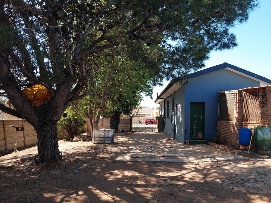 3 Bedroom Property for Sale in Bothasrus Eastern Cape